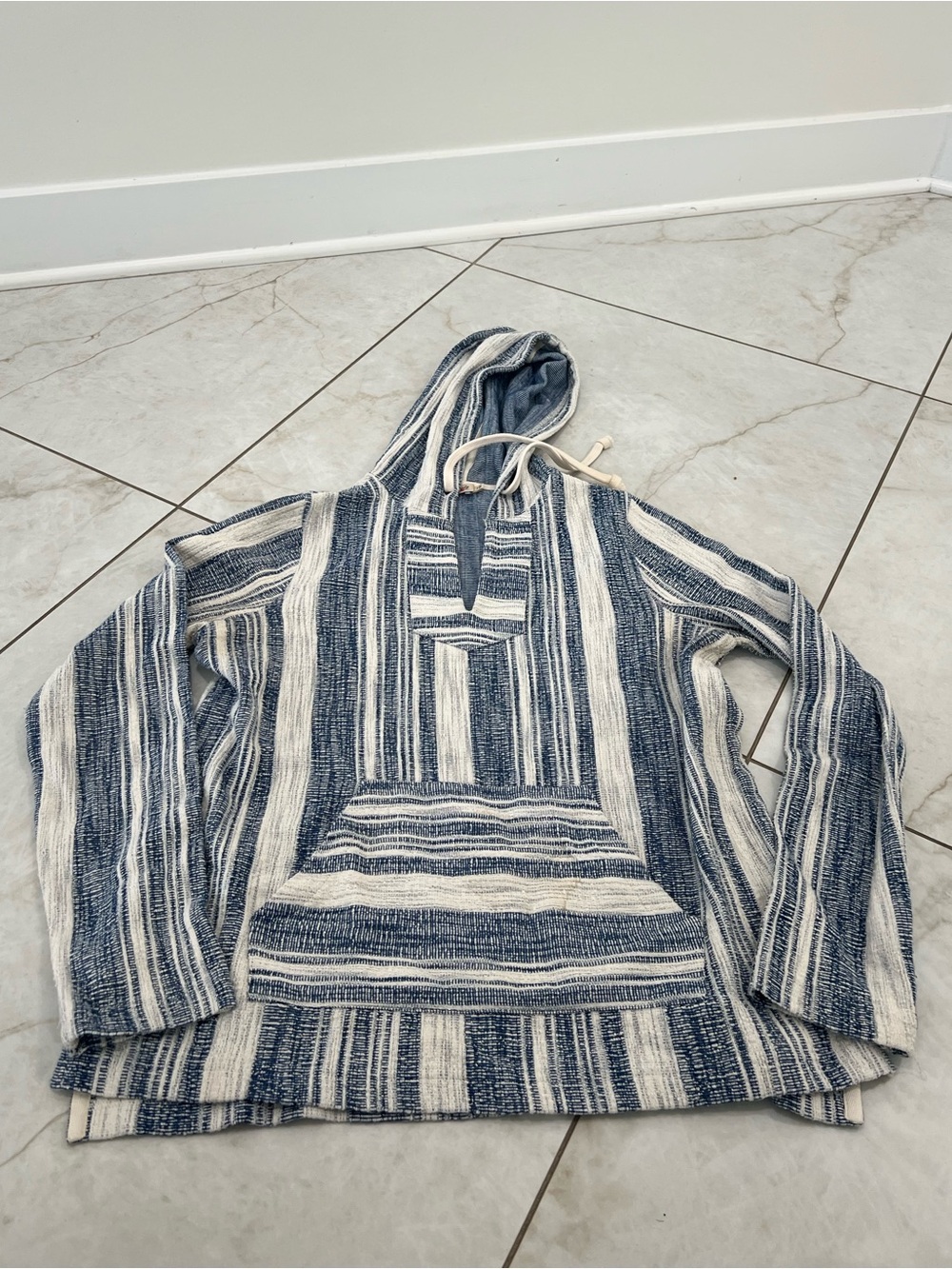 Faherty Blue & White Striped Islet Poncho Hoodie Size Small